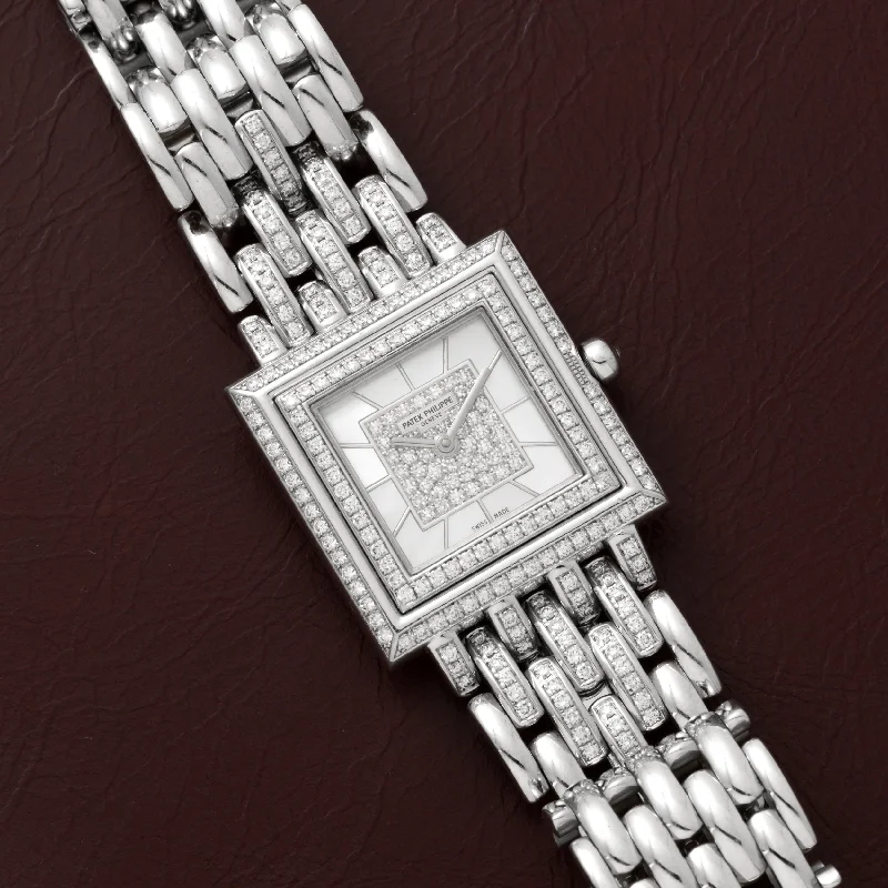 Watches with a stylish look   Patek Philippe Gondolo