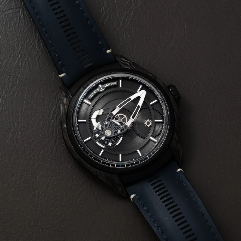 Watches with a classic look   Ulysse Nardin Freak X Carbonium