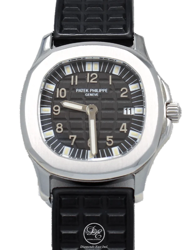 Casual watches for weekend outings   PATEK PHILIPPE AQUANAUT 4960a 30mm Black Rubber Rare Ladies Watch
